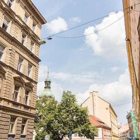 Apartamento Studio In The Historic Center Praga Exterior foto