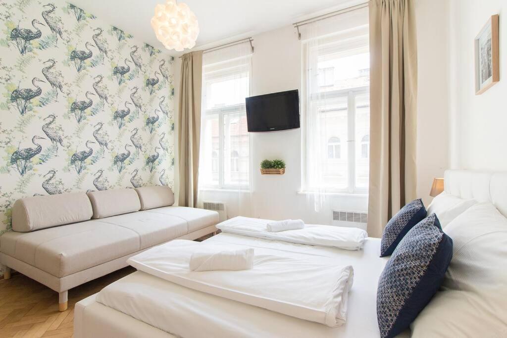 Apartamento Studio In The Historic Center Praga Exterior foto